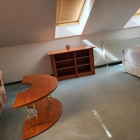 Hotel Margit Trencianske Teplice Luaran gambar