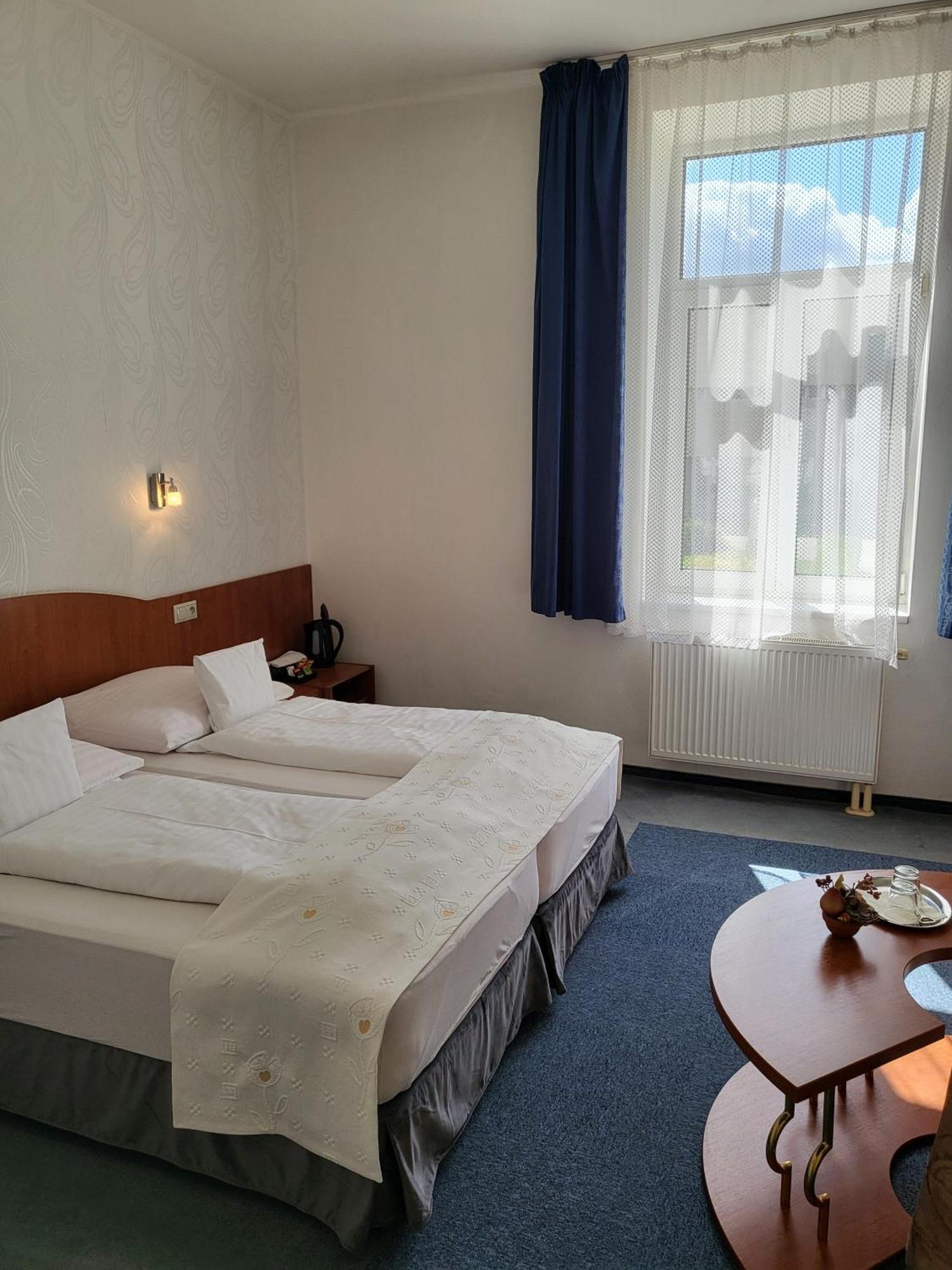 Hotel Margit Trencianske Teplice Luaran gambar
