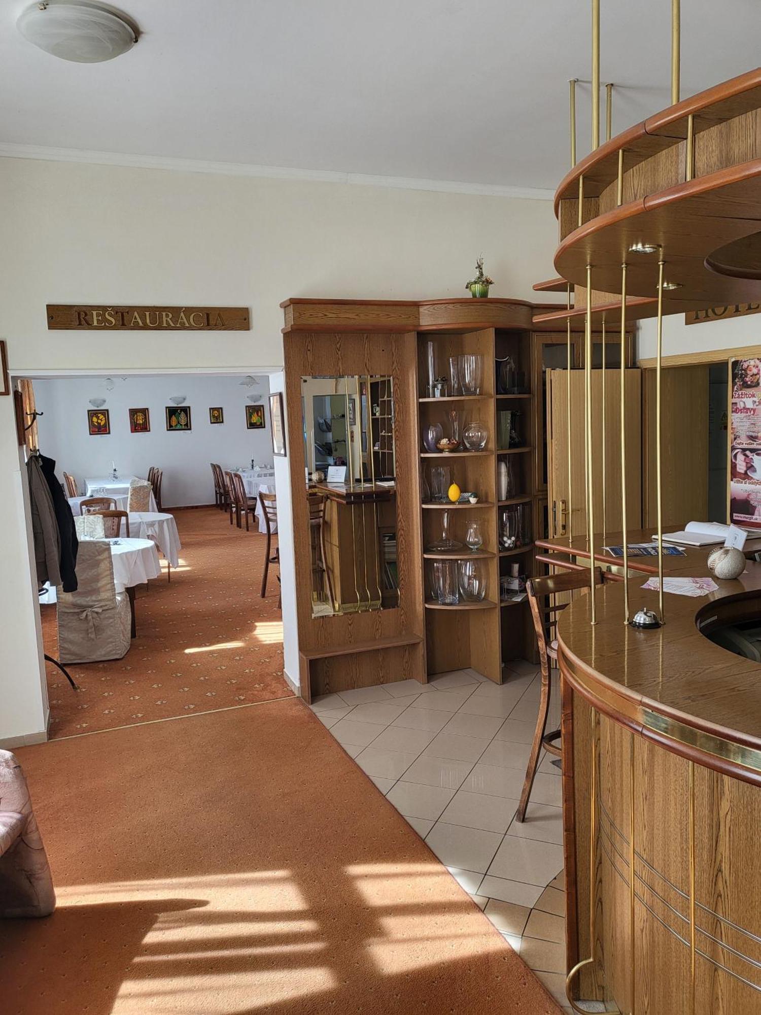 Hotel Margit Trencianske Teplice Luaran gambar