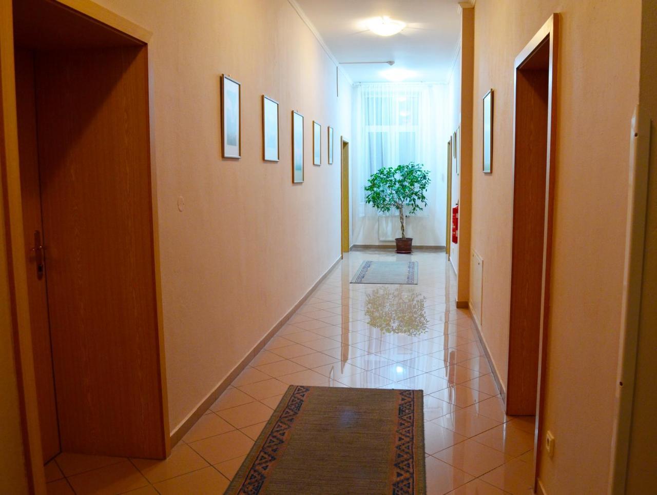 Hotel Margit Trencianske Teplice Luaran gambar