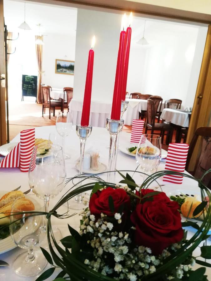 Hotel Margit Trencianske Teplice Luaran gambar